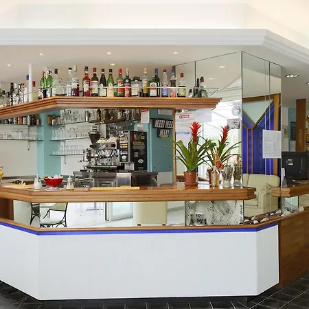 ホテル Ideal Bianchini リッチョーネ